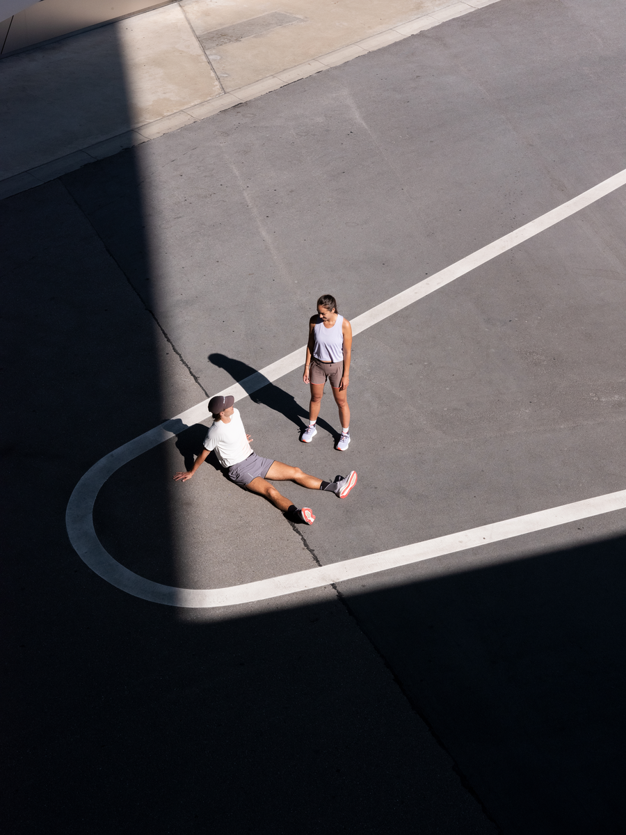 ランニング ストーリー & ガイド – サロモン公式オンラインストア